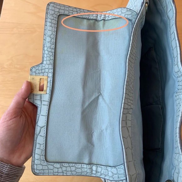 Large Baby Blue Faux Snakeskin Shoulder Tote Bag - Picture 11 of 12